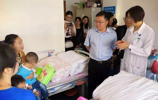 全國(guó)助殘日——政府、殘聯(lián)、醫(yī)院聯(lián)合慰問暖人心